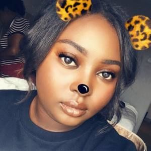 Meet your Posher, Alexus